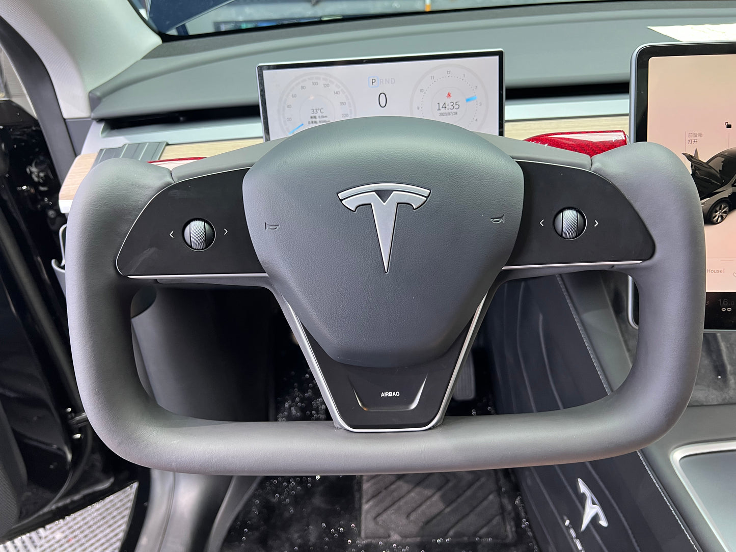 New Yoke Steering Wheel for Tesla Model 3/Y